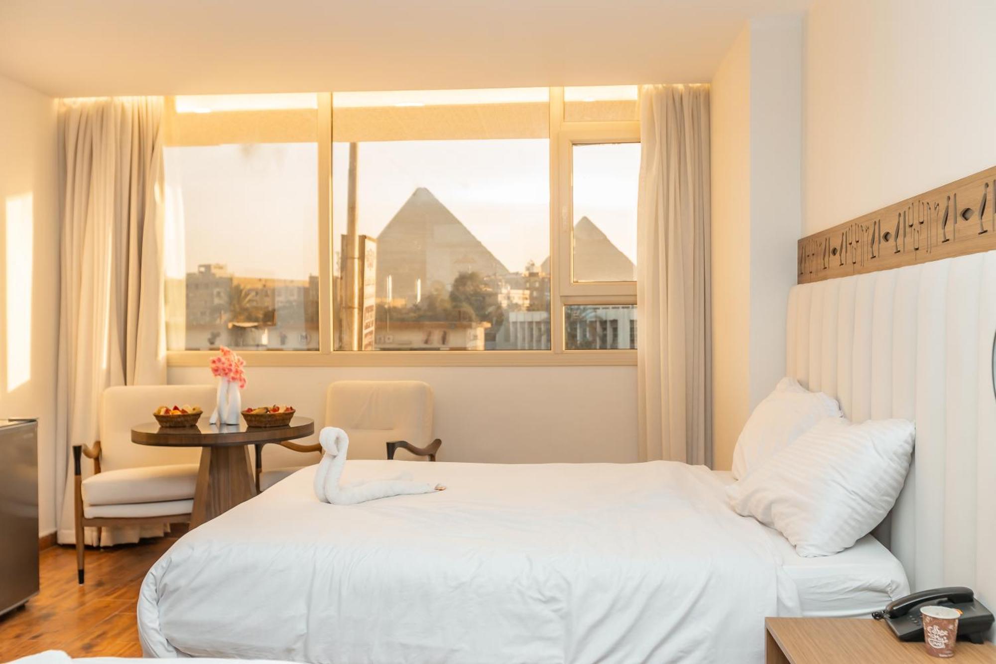 Superior Pyramids Inn Al Kawm al Akhdar Exterior photo