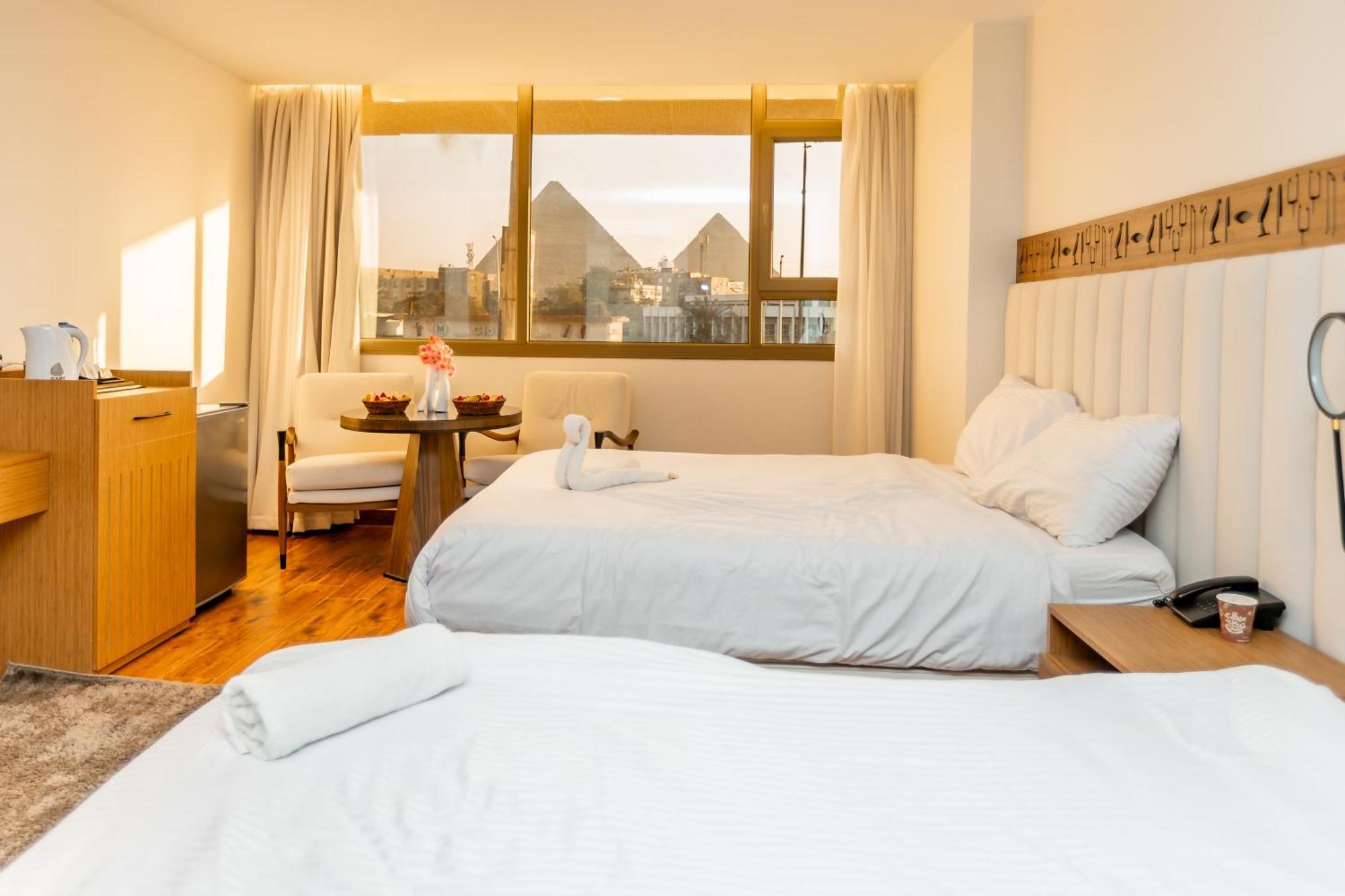 Superior Pyramids Inn Al Kawm al Akhdar Exterior photo